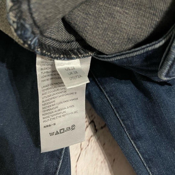 FREE PEOPLE WOMEN'S DARK WASH HIGH RISE JUST FLOAT ON FLARE JEANS 28 - Picture 5 of 12